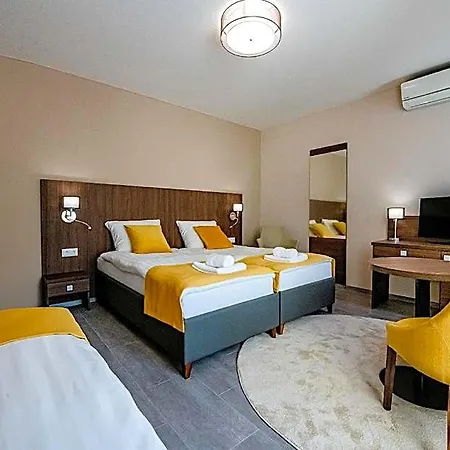 Fürdő Hotel***